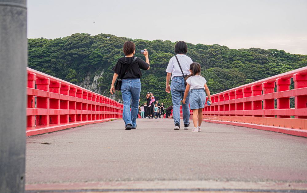 福井県　雄島　赤い橋